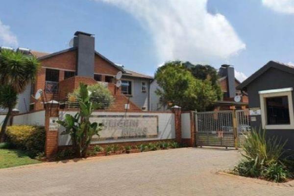 This lovely Apartment situated in Umgeni Mews Complex, 24hour security. This ground floor unit offers 2 Bedrooms and 2 Bathrooms. An ...