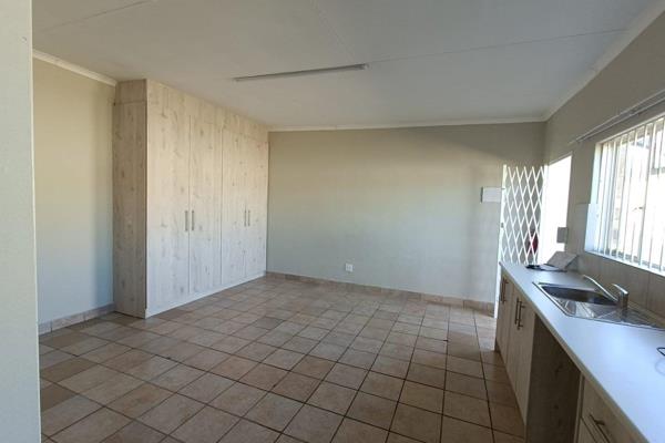 Studio / Bachelor kitchen and bathroom and  garden