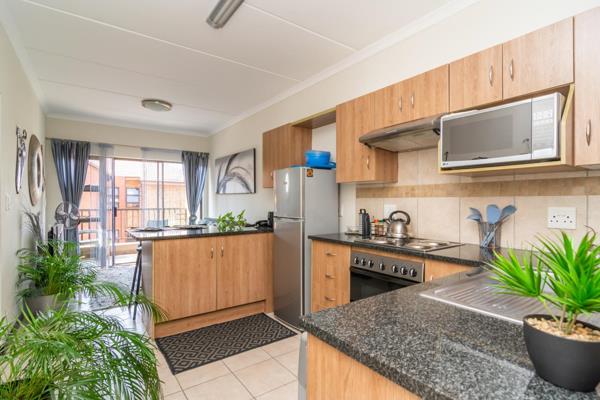 This beautifully appointed one bedroom apartment is perfect for any retiree. The open plan living area is bright and airy, and the ...