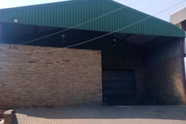 1360 square metre stand and 215 square metres under roof

Industrial property, which includes the ...