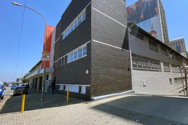 27 HALL STREET - FERREIRASDORP, JOHANNESBURG
CREATIVE SPACE TO LET
27 Hall is a well ...