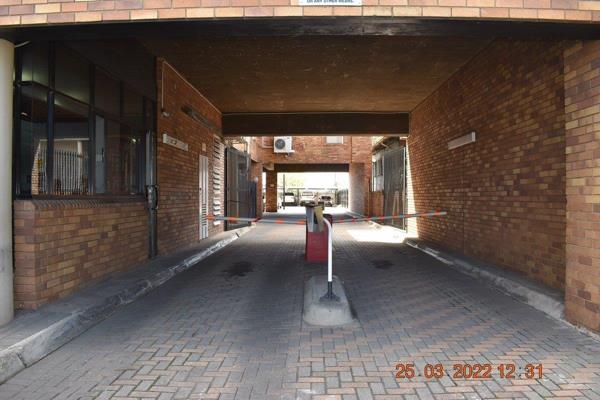 Location / Position:
• Centrally situated in Vereeniging CBD
• Easily accessible
• ...