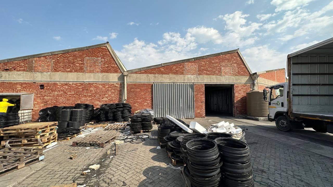 Industrial property to rent in Neave Industrial - 18 Lindsay Road