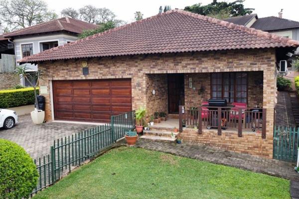 Be the first to view this well manicured home in Tzangeni.
This cozy home offers security, modern and new layout, an extra small ...