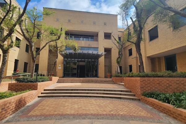 Introducing a prime office space in the sought-after area of Nieuw Muckleneuk, Pretoria. ...