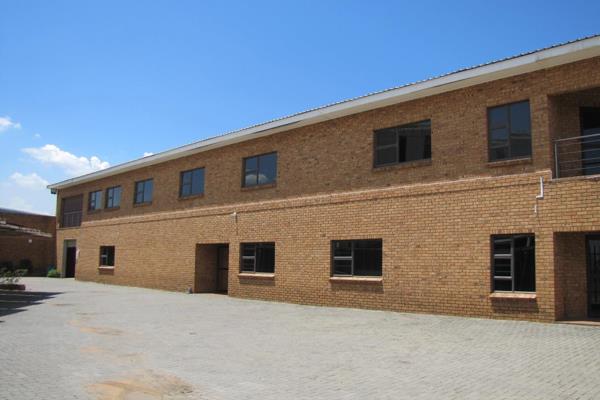 The double storey face brick office building is situated in Naledi Industrial area and is near the R59 freeway.
Ground Floor:
Reception ...