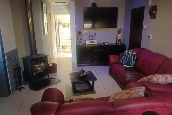 This charming 3-bedroom house, nestled in the heart of Moretele View, Mamelodi, is a cozy haven that seamlessly blends comfort and ...