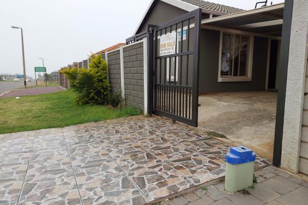 Welcome to a modern living experience in Leopards Rest Security Estate. 

This house offers 3 bedrooms and 2 bathrooms within its 59 ...