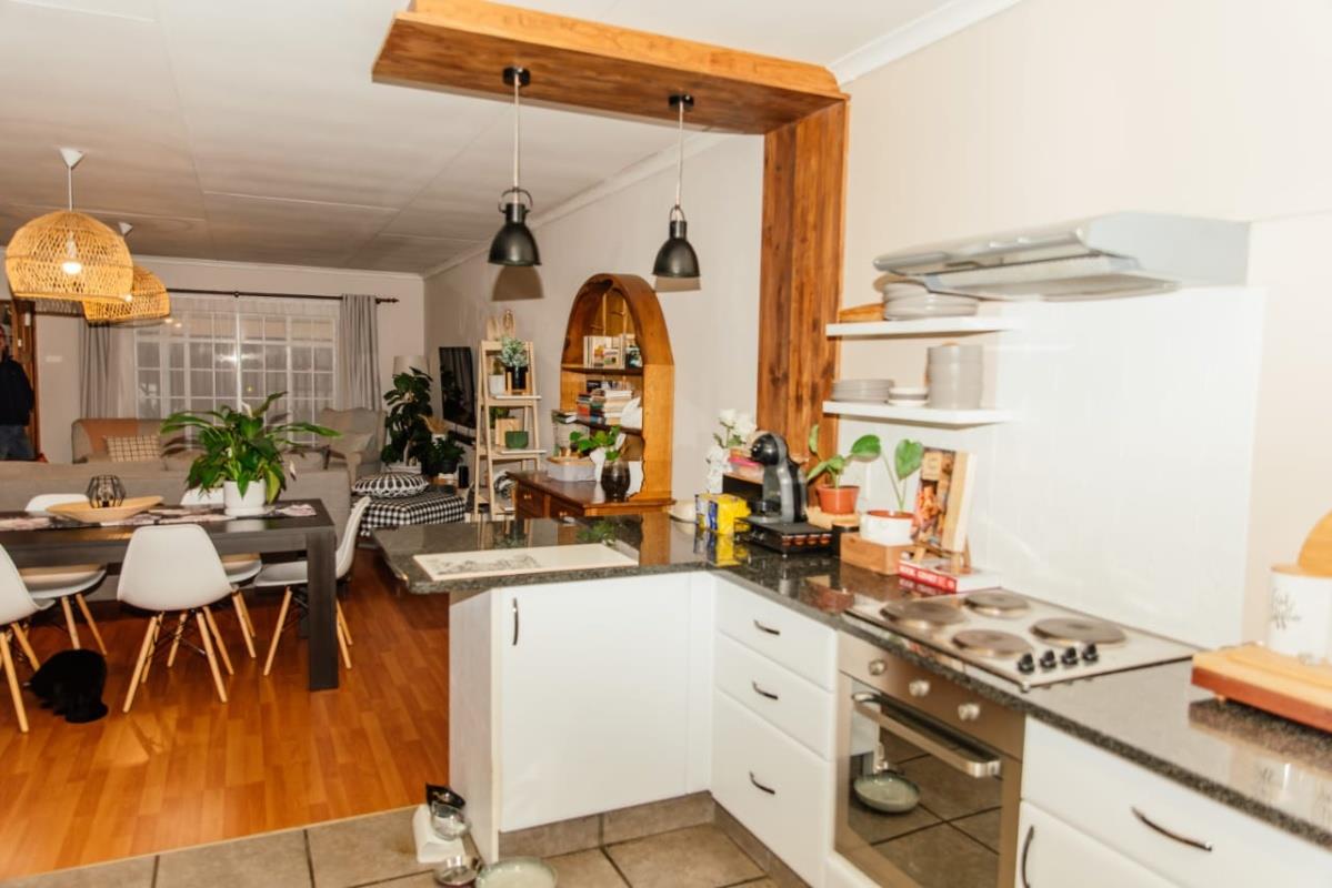 2 Bedroom Townhouse for sale in Bethlehem Central P24113335441