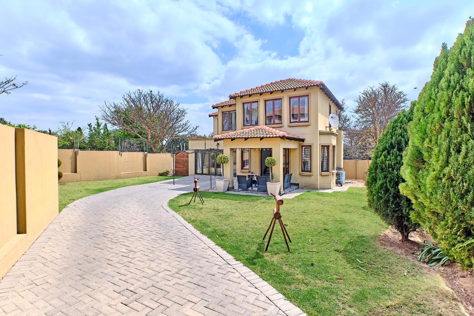 Kyalami Hills Property Property and houses for sale in Kyalami Hills Page 4