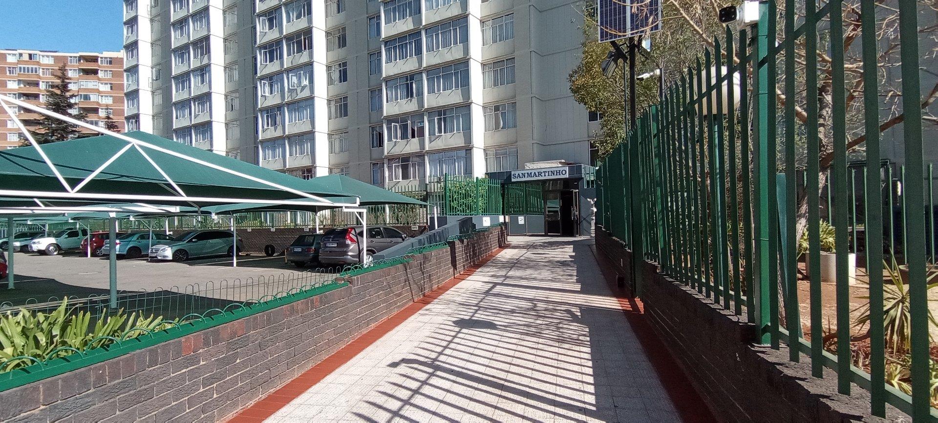 1.5 Bedroom Apartment / flat for sale in Bedford Gardens P24113890142