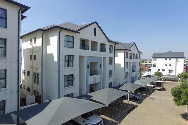 3 Bedroom Ground-Floor Apartment - Malakite

Modern, Move-in ready ground-floor apartment situated in the popular Malakite complex. The ...