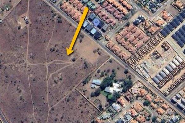 LOCATION LOCATION LOCATION
Land zoned for Residential 2 for sale in the heart of Bendor.  Stands are fully serviced and will be walled ...