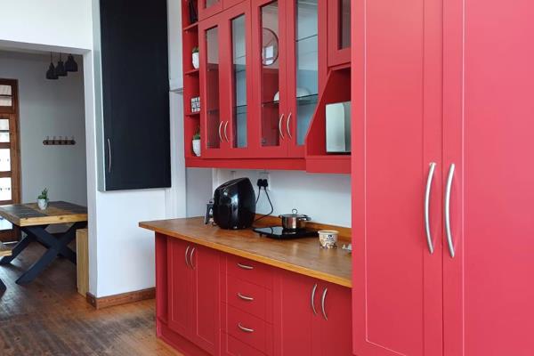 HOUSE SHARE - Student accommodation

ATTENTION STUDENTS! Your perfect home during your studies awaits! This beautifully renovated ...