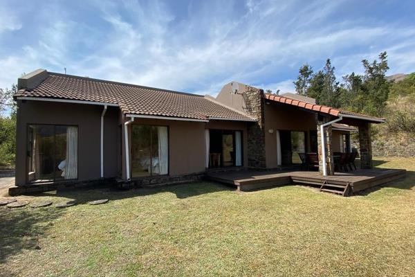 OWN 3-4 weeks a year in this serviced holiday property in the heart of the Central Drakensberg. 

Own a 16th share in this stunning ...