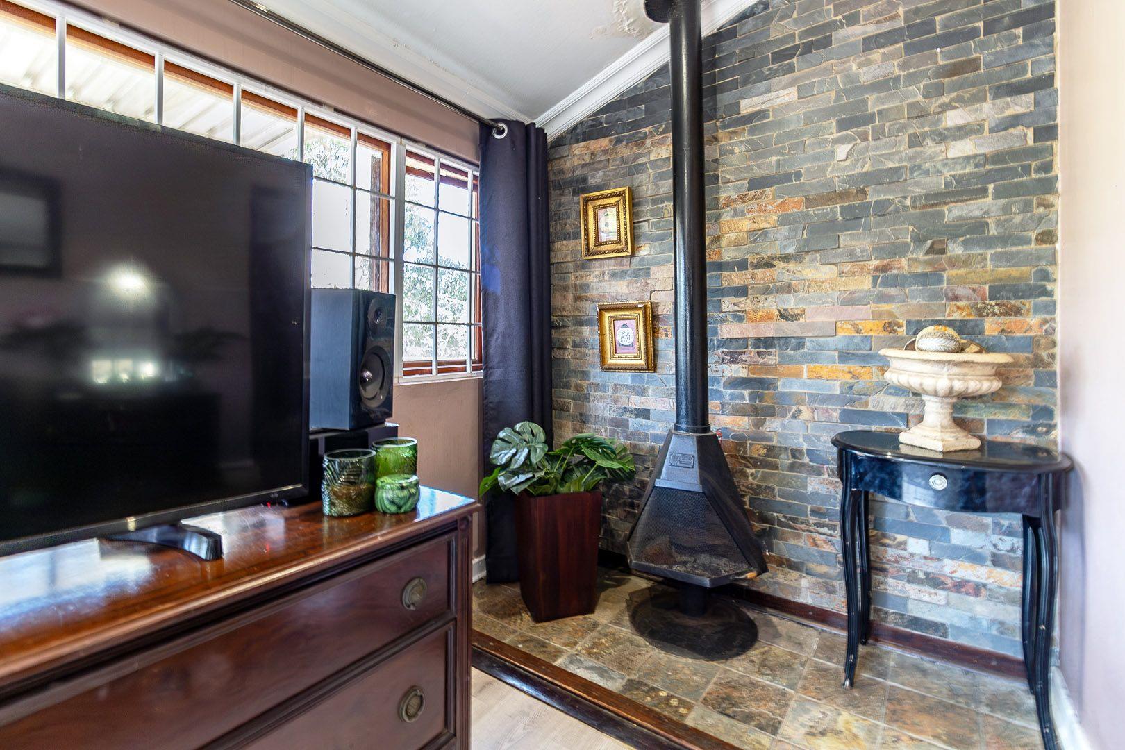 5 Bedroom House for sale in Everton H C 3 Molweni Road P24113109104