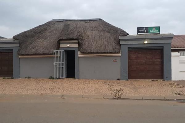 Are you looking for a stylish fully furnished pub in Tsakane? This is sold as is and ...