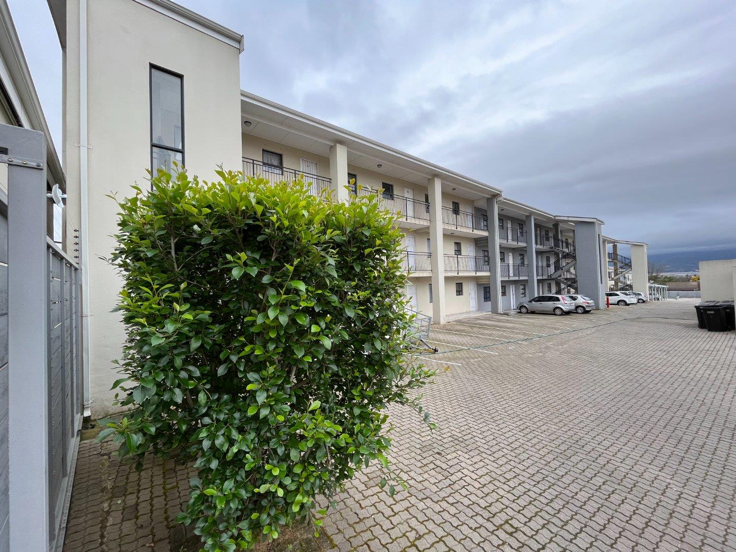 2 Bedroom Apartment / flat for sale in Paarl North 9 Villa Granito