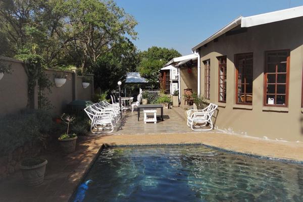 Enjoy family living with this comfortable 5 bedroom freestanding home located in the sought-after suburb of Rietondale, Pretoria. ...