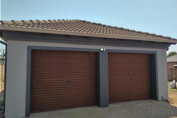 House to rent in Rayton

2 bedroom
2 bathroom
double garage

pet ...