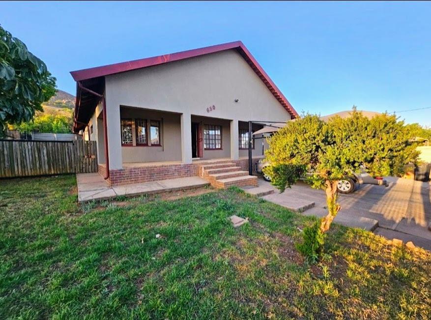 4 Bedroom House for sale in Mountain View Bergsig 650 P24113366807