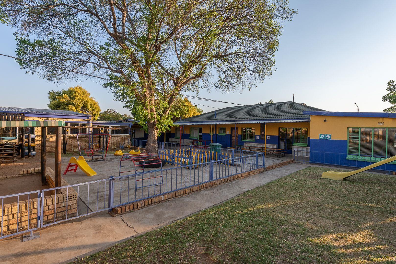 Commercial property for sale in Eastleigh P24113367231