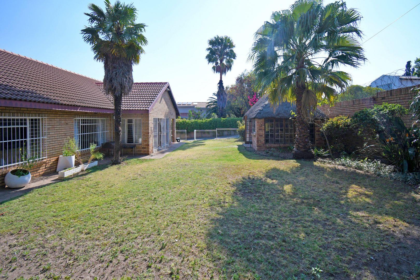 4 Bedroom House for sale in Sunninghill 98 Tesla Crescent P24113369594