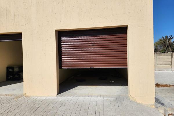 Discover convenience and security with our spacious 30m2 storage unit, nestled within a gated and secure estate. Your belongings will ...