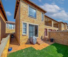 Townhouse for sale in Wilgeheuwel