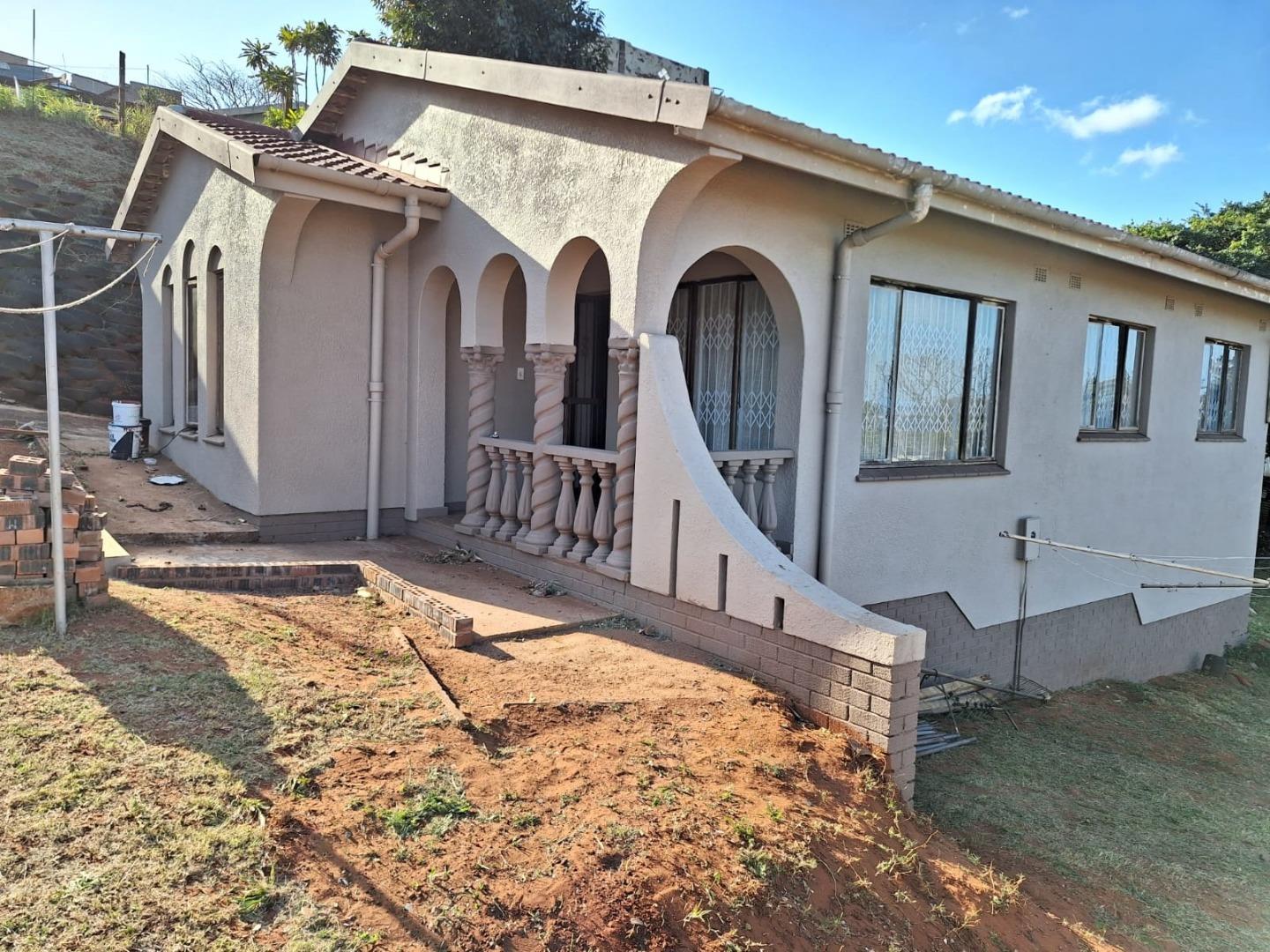 3 Bedroom House for sale in Isipingo Rail P24113376273