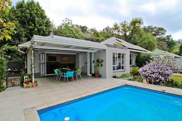 Hidden gem!“ Set in the tranquil suburb of Mountain View, adjacent to Linksfield Ridge”

A little piece of paradise at the foot of the ...