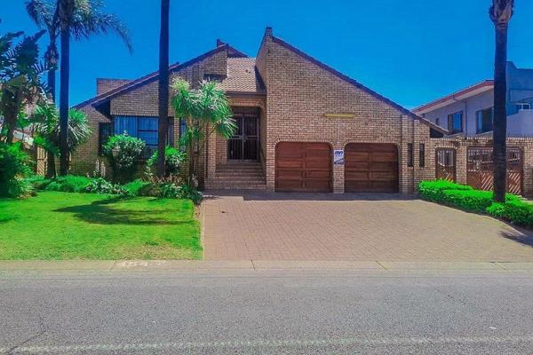 Show B Properties is delighted to bring an offer for sale this lovely property in a very neat and quiet street in Laudium.
A stunning ...