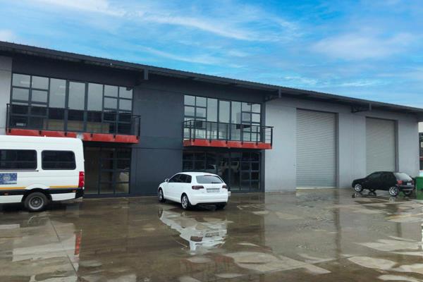 This contemporary and upscale industrial unit, spanning 1,308 square meters, is located within a secure 24-hour business park complex ...