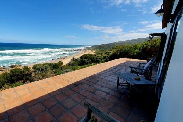 We&#39;re excited to offer for sale one of the first houses build on this private coastal development situated between Stilbaai and ...