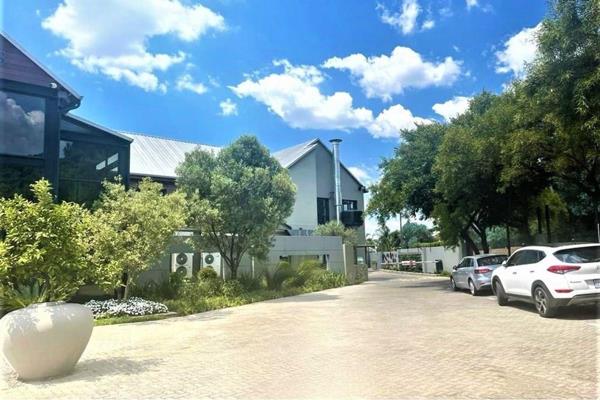 A unique Lifestyle Office Experience
Perfectly positioned between Fourways, Beverley, Lonehill and Dainfern
The Blockat Langhams ...