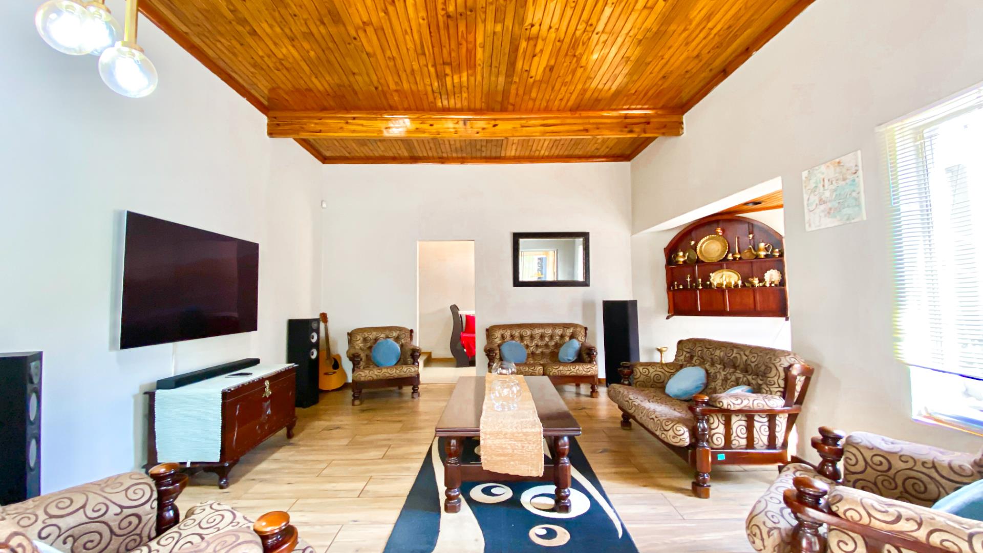 3 Bedroom House for sale in Fontainebleau 2 Ss Erf 679 Aandeleblok