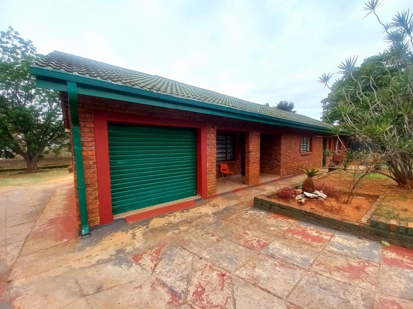 3 Bedroom House for sale in Barberton P24113399176