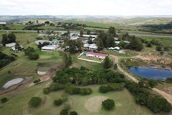 Home to the famous Python Park &amp; Caddyshack (9 hole Mashie Golf Course). Plenty of development opportunities.

- Perfect Wedding ...