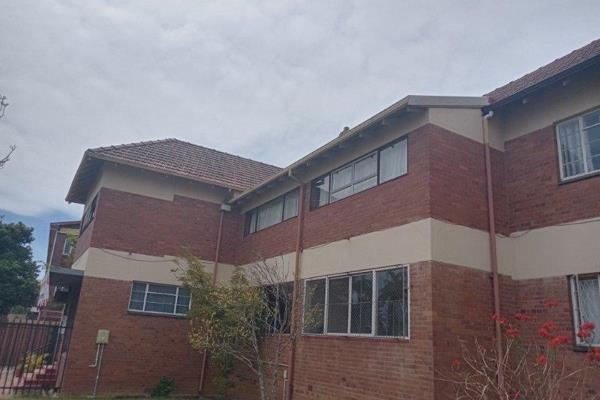 Huge ground floor unit available in Pelham, close proximity to Girls High and Maritzburg College. Two good sized bedrooms, huge lounge ...