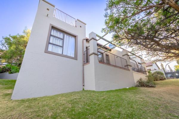 &quot;New Jewel in Town&quot;

Owner accepting offers from R 800 000

This beautiful 2 ...