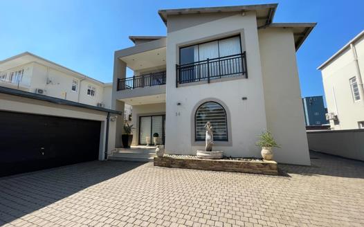 4 Bedroom House for sale in Musgrave