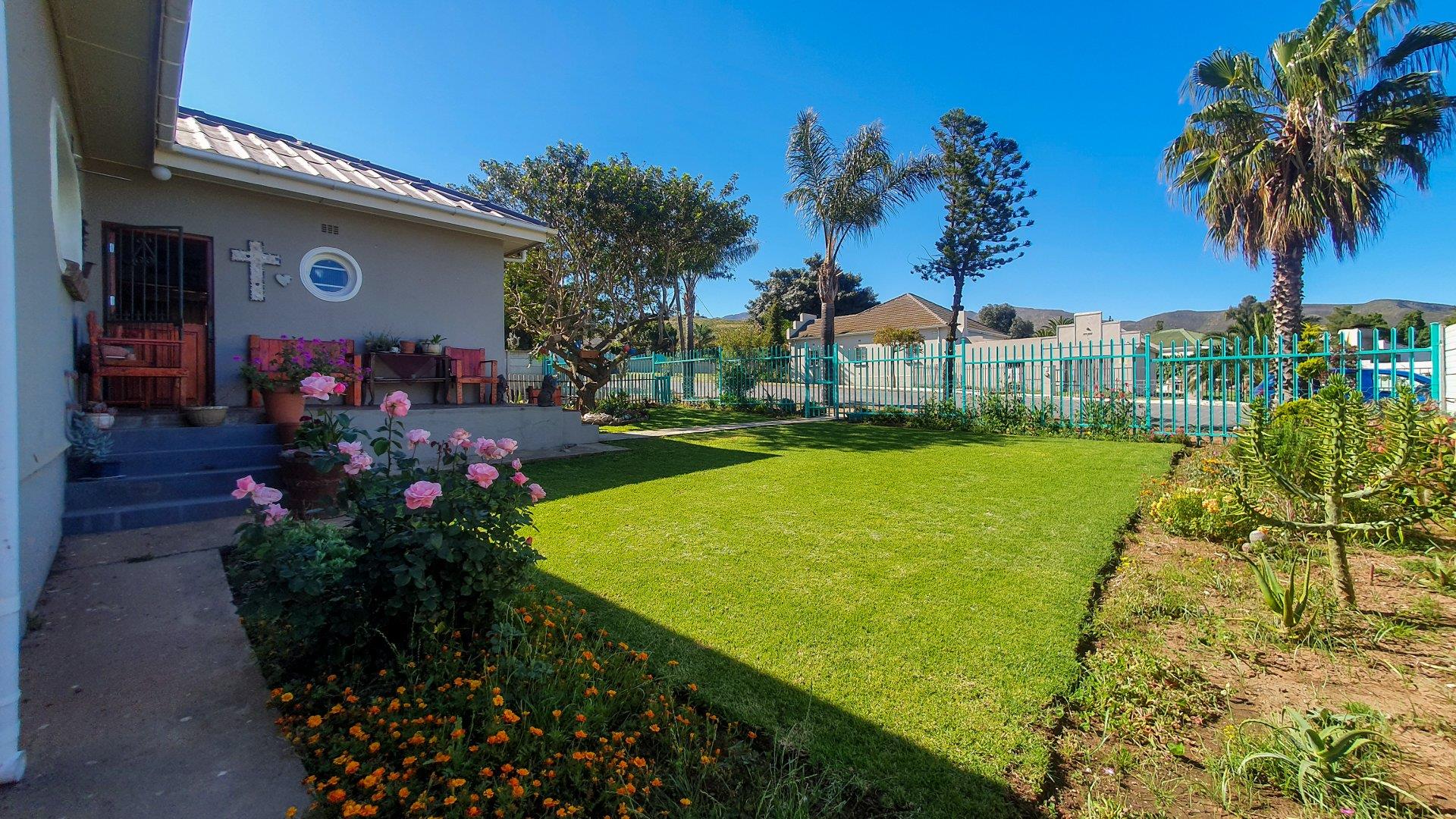 3 Bedroom House for sale in Ashton P24113408892