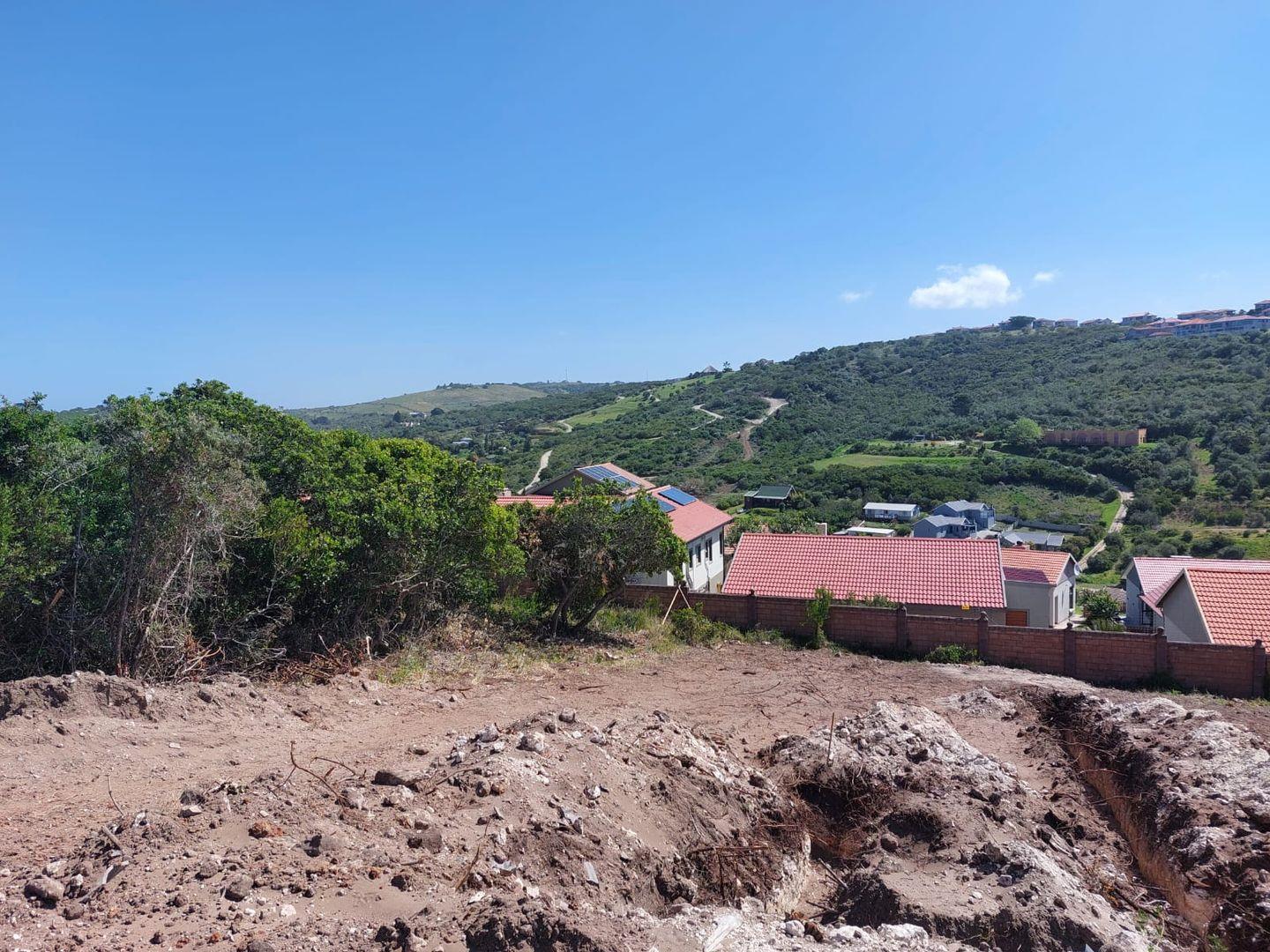 2 Bedroom House for sale in Groot Brakrivier Central A Null, 56