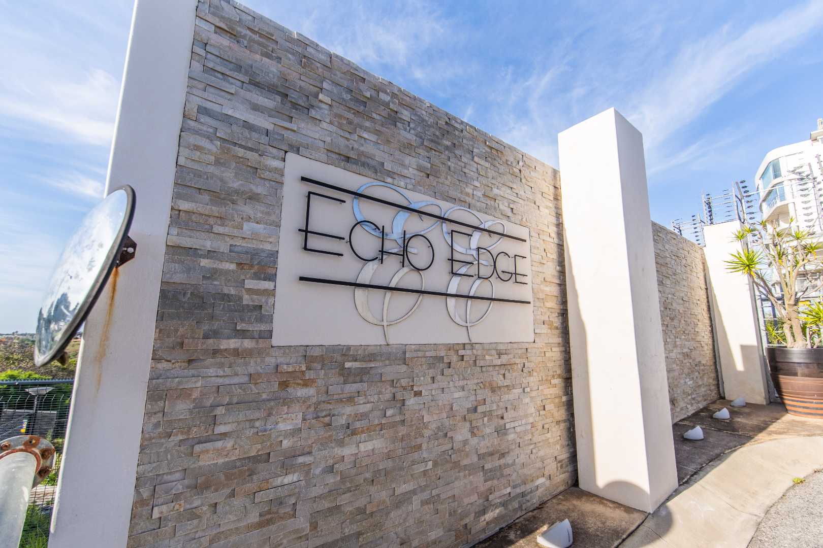 3 Bedroom Apartment / flat to rent in St Park P24113413026