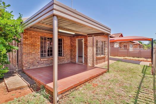 2 Bedroom House for sale in Theresapark