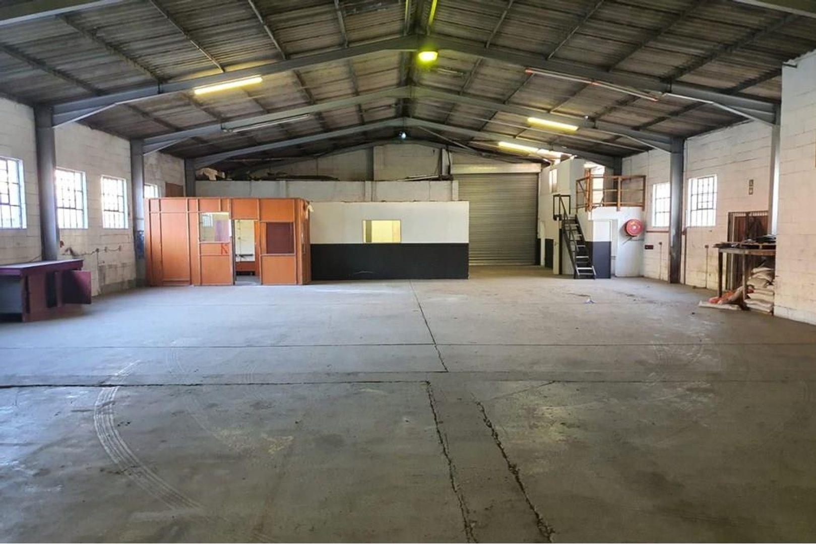 Industrial property to rent in Sidwell - 35 Fowler Street