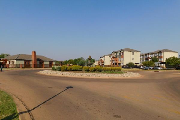 Good apartment at a good location at Montana. This Estate is well managed as it is clean ...