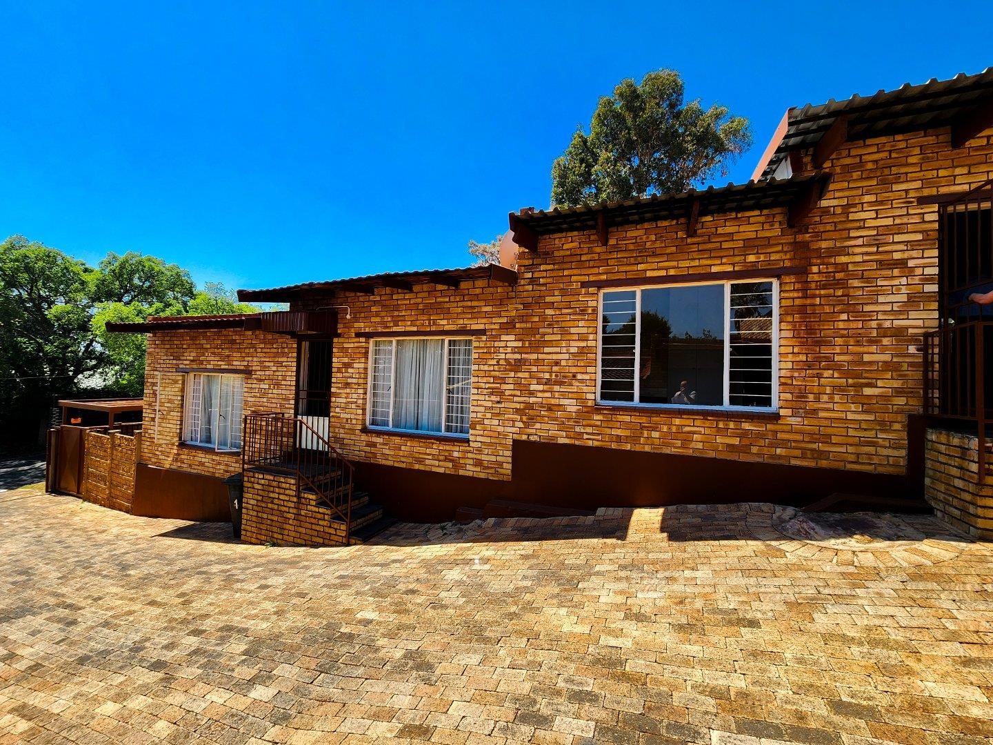 2 Bedroom Apartment / flat for sale in Kenmare 2 Limerick Place P24