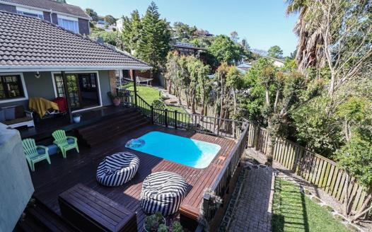 5 Bedroom House for sale in Knysna Heights