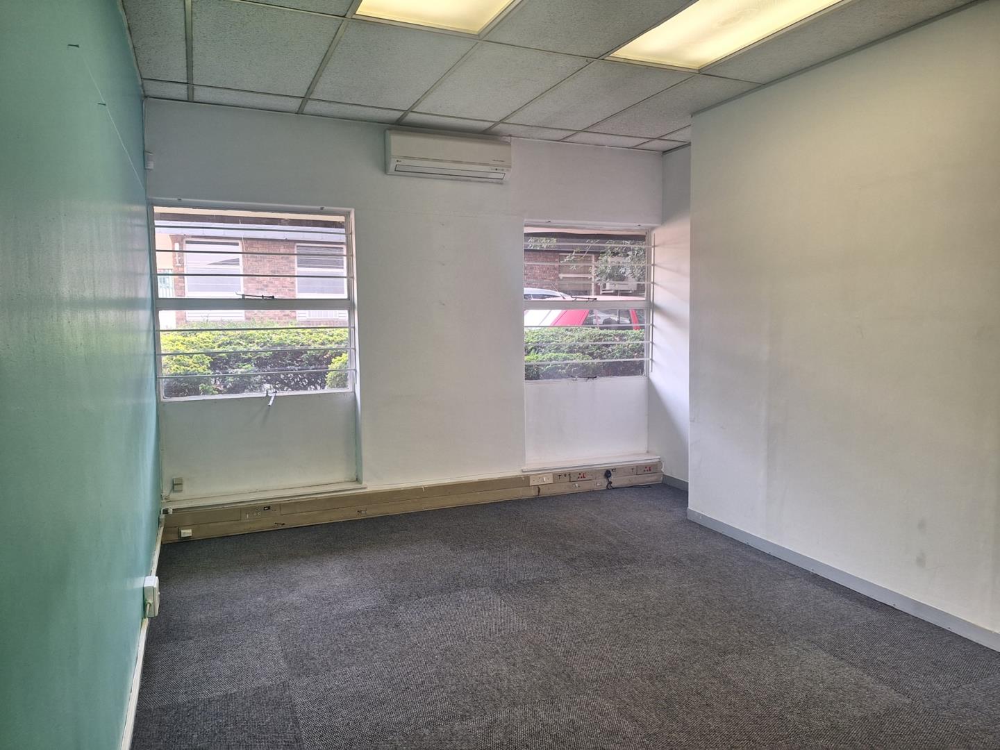 Commercial property to rent in Lyndhurst P24113422743